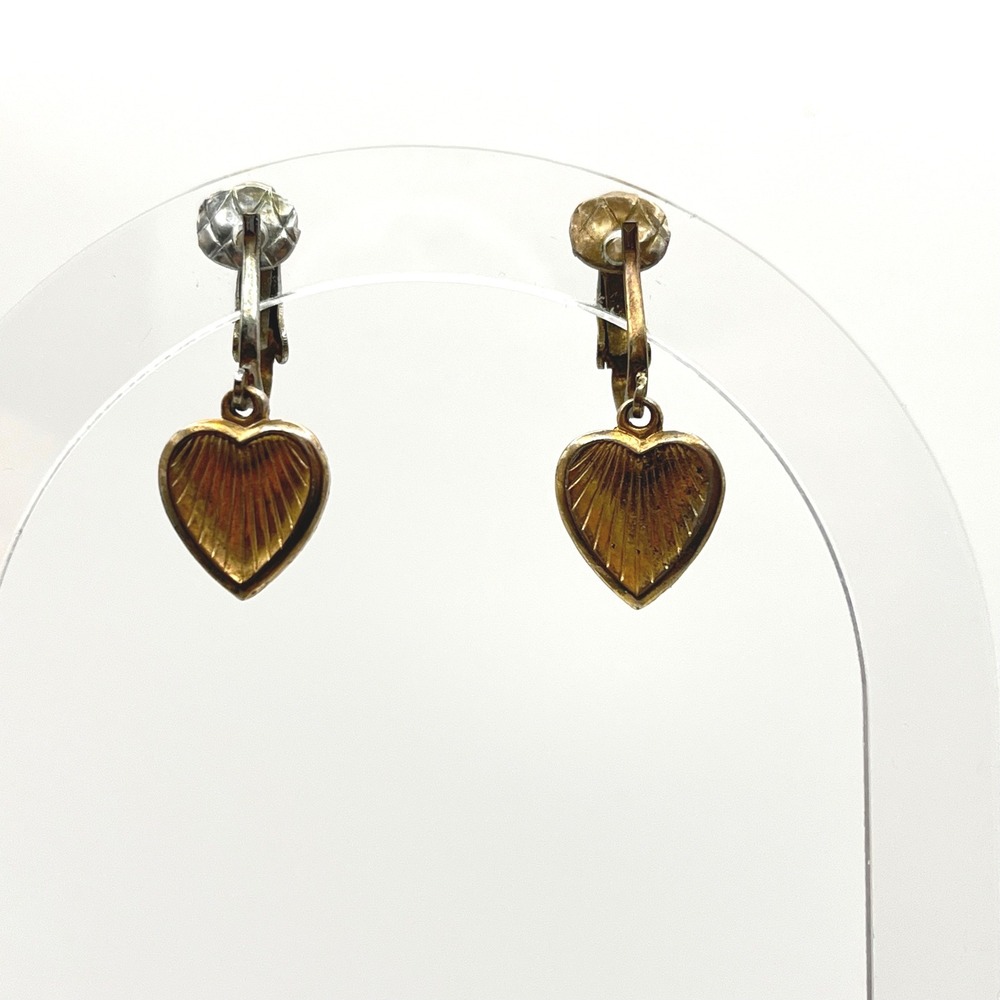 Vintage Gold‎ Tone Heart Drop Clip On Earrings Ribbed Sunburst Dangle
